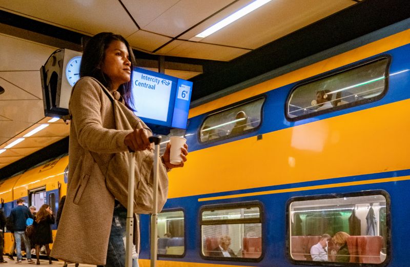 pobreza na Holanda - Transporte público NS
