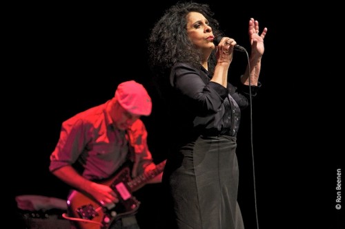 Gal Costa - Festival Via Brasil! ©Ron Beenen - Bailandesa.nl - Holanda Gal Costa - Festival Via Brasil! ©Ron Beenen - Bailandesa.nl - Holanda